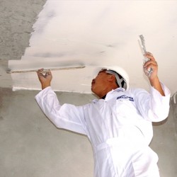 CMI 381 High-Quality Polymer Modified Water-Resistant Cement-Based Skim Coat Base Coat 40KG (White)