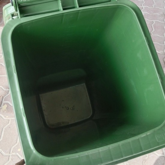 Wheel Bin Green Garbage Bin Dust Bin Waste Bin (Tong Sampah Hijau Beroda) 120L Wheel Bin Green Garbage Bin Dust Bin Waste Bin (Tong Sampah Hijau Beroda) 120L