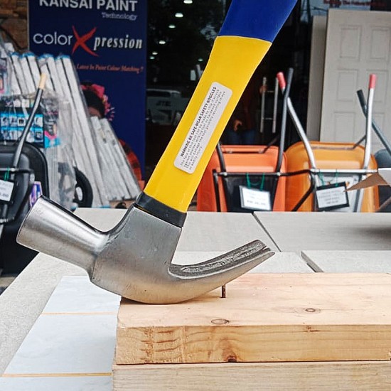 Buaya Claw Hammer with Fiberglass Handle 27MM 16OZ Buaya Claw Hammer with Fiberglass Handle 27MM 16OZ