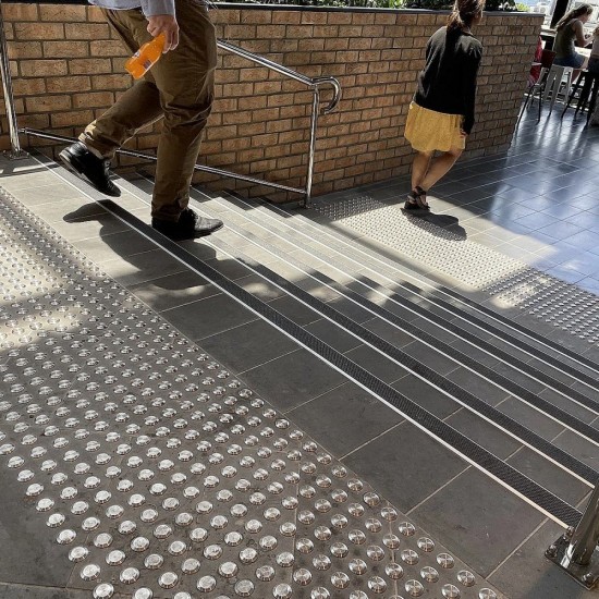 Selamat Stainless Steel 304 Tactile Blind Path Stud Marker Selamat Stainless Steel 304 Tactile Blind Path Stud Marker
